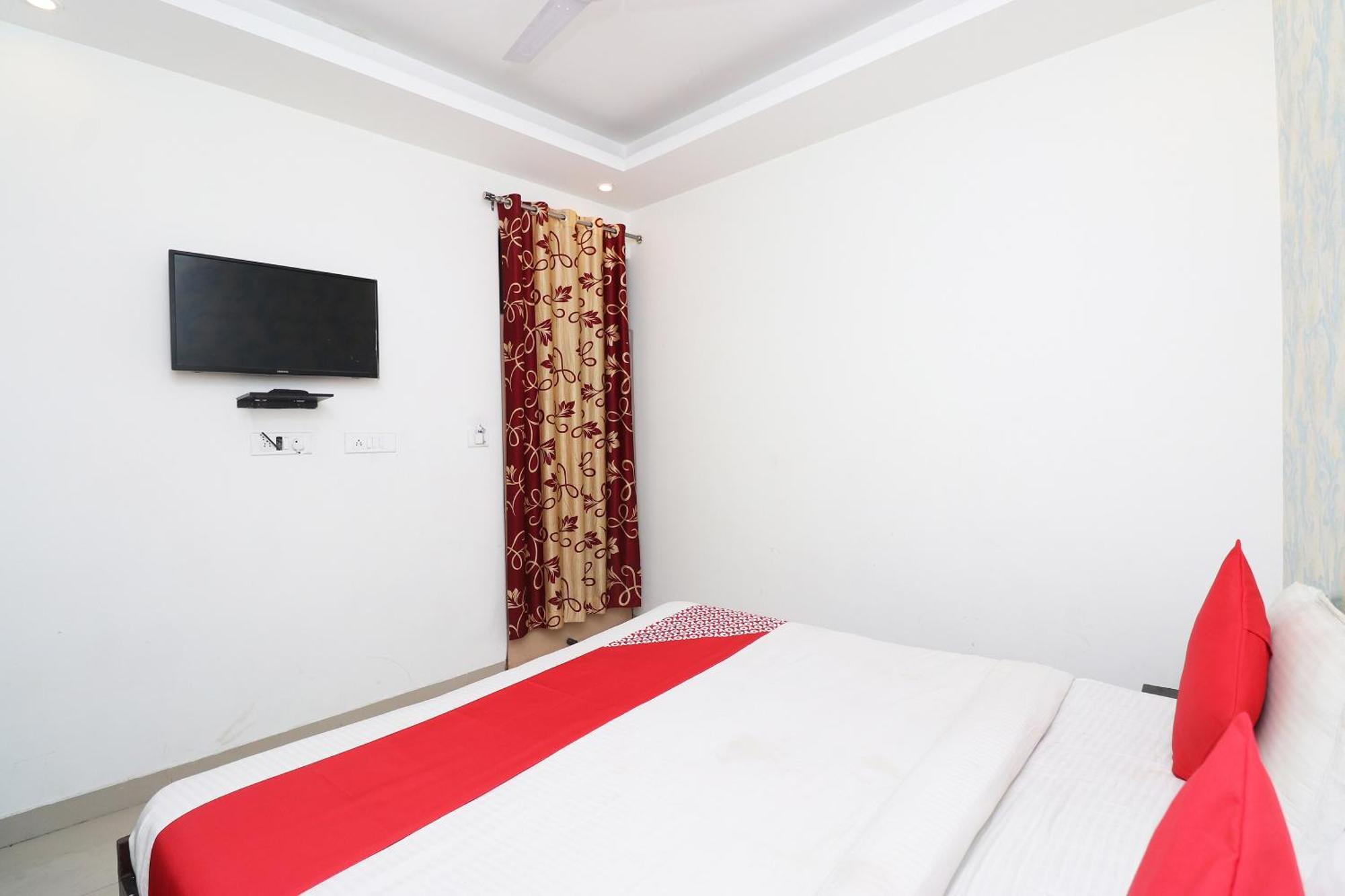 Oyo Flagship Hotel Daimond Nowe Delhi Zewnętrze zdjęcie