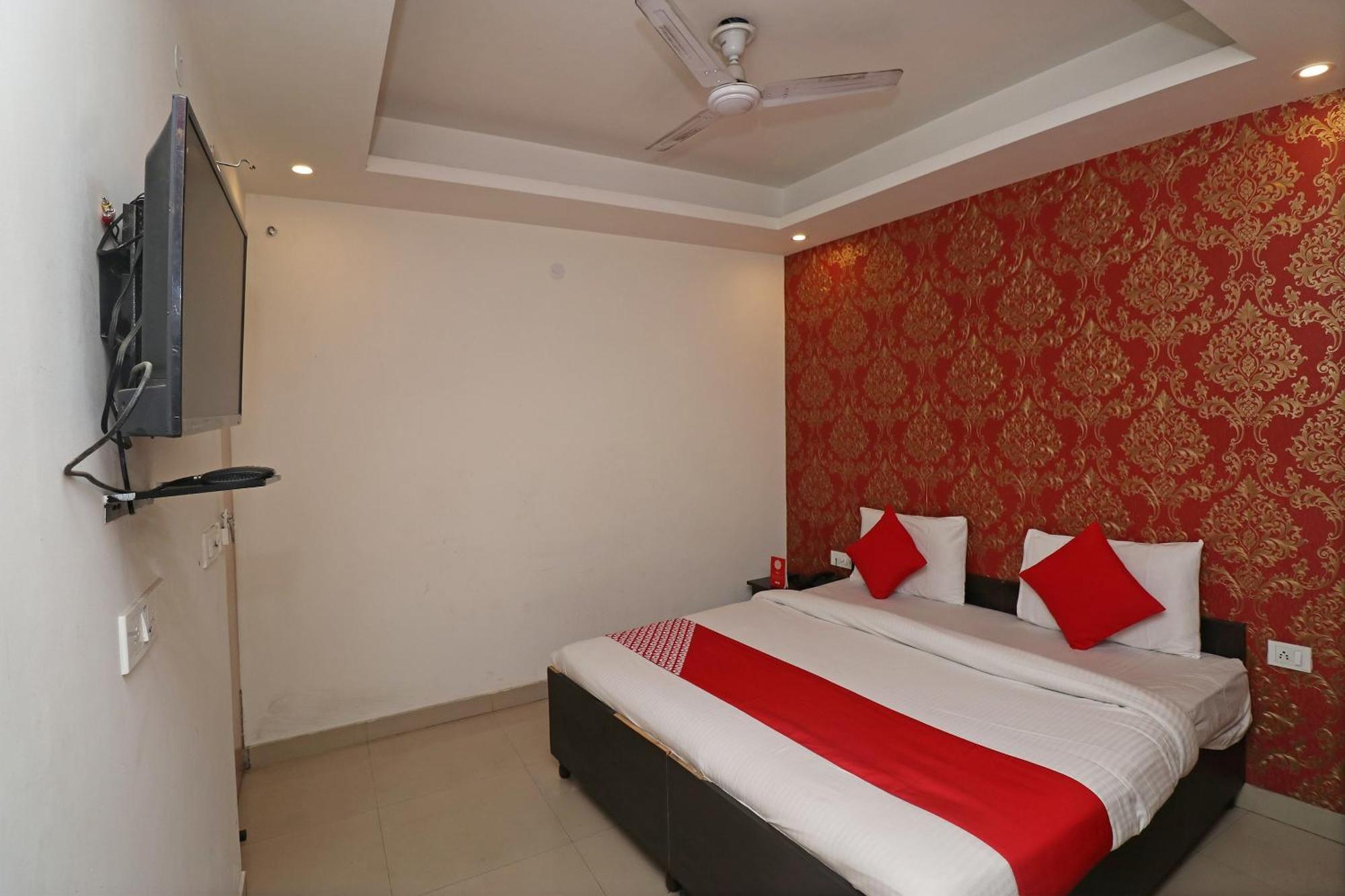Oyo Flagship Hotel Daimond Nowe Delhi Zewnętrze zdjęcie